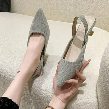 Mujer/ Нова Лятна Модни Дамски обувки; Дамски обувки-лодка с остри пръсти; Обикновена сандали на Висок квадратен ток с катарама